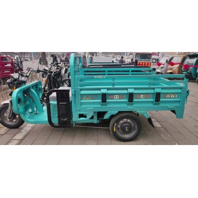 電動(dòng)三輪車  1.6*1.1米車斗，60V32A電池